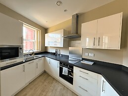 Elegant 2 Bed City Centre Flat