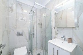 SLV Irida Apartment