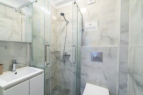 SLV Irida Apartment