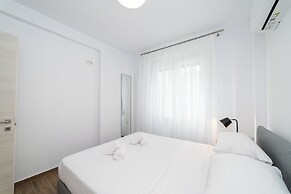 SLV Irida Apartment
