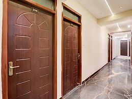 Deluxe With Balcony Kakadeo Kanpur Avon