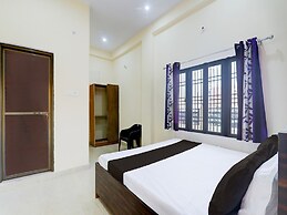 Saver Doublesuper Hotel O Sudhirpur