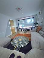 3BR Tropical Escape in Lisburn and Castlereagh