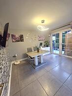 3BR Tropical Escape in Lisburn and Castlereagh