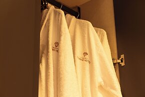 Sapphire Hotel