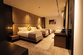 Sapphire Hotel