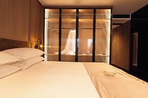 Sapphire Hotel