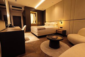 Sapphire Hotel