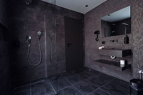Sapphire Hotel