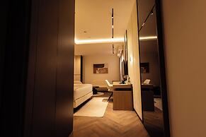Sapphire Hotel