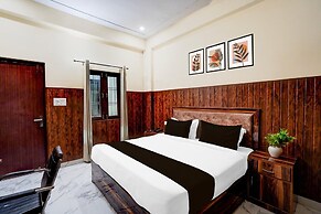 Deluxe Hotel Saffron