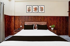 Deluxe Hotel Saffron