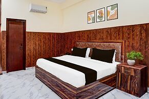 Deluxe Hotel Saffron