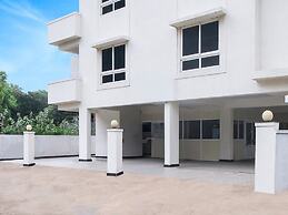 Deluxe Hotel O Vizag IT Hill Rushikonda