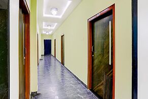 Super Deluxe Room Hotel O Yanam Beach