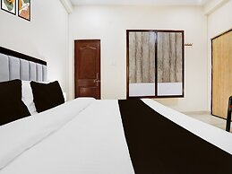 Deluxegopal Singh Niwas