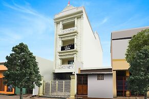 Saver Double Hotel Subhadarsan