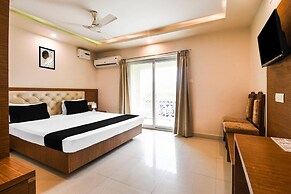 Saver Double Hotel Subhadarsan
