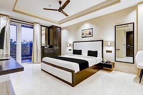 Classic With Balcony Udyog Vihar