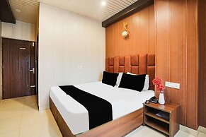 Classic With Balconyaviral Residency