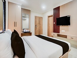 Saver Double Banaras Sri Hari Inn