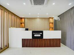Saver Double Banaras Sri Hari Inn