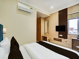 Saver Double Banaras Sri Hari Inn