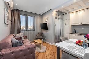 XIO Apartments