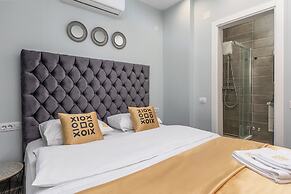 XIO Apartments