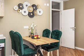XIO Apartments