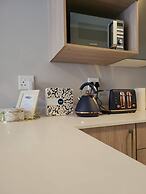 Cozy 1-bed in Midrand