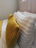 Cozy 1-bed in Midrand