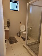Cozy 1-bed in Midrand