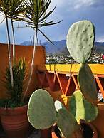 Casa Donaji Guest House