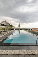 Waterfall City Luxury
