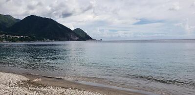 Roseau Beach Hostel