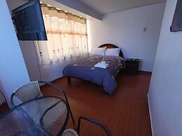 HOSTAL AYLLU CON COCHERA