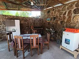 HOSTAL AYLLU CON COCHERA