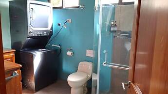 Spacious Monteverde Bird-watchers Home