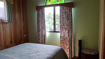 Spacious Monteverde Bird-watchers Home