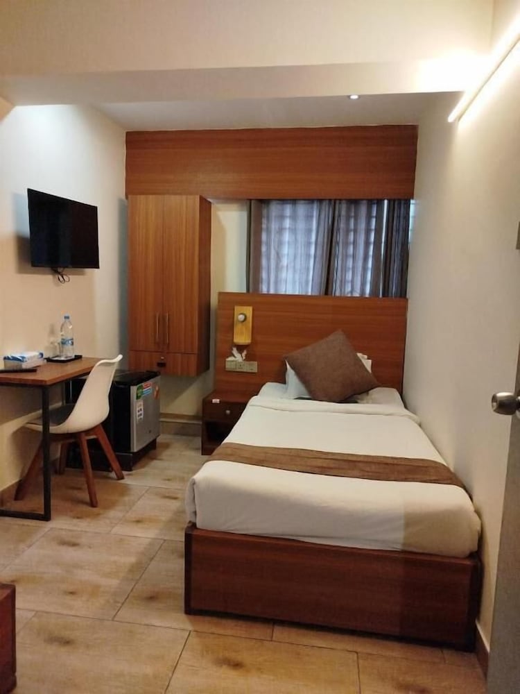 Grand Imperial Hotel