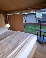 Tikumbar - Glamping, Cafe, Camping Ground & Campervan