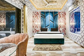 Deluxe Palette Bareilly Bellazio Suites