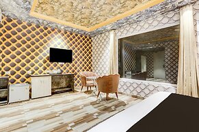 Deluxe Palette Bareilly Bellazio Suites