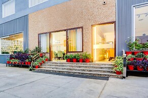Deluxe Palette Bareilly Bellazio Suites