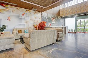 Deluxe Palette Bareilly Bellazio Suites