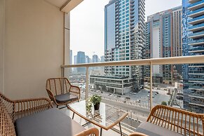 Gala Guests - Marina Views Collection