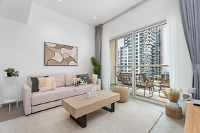 Gala Guests - Marina Views Collection