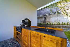 Luxury 5 Bedroom Pool Villa KH-C2