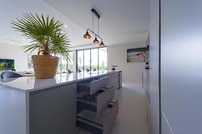 Luxury 5 Bedroom Pool Villa KH-C2